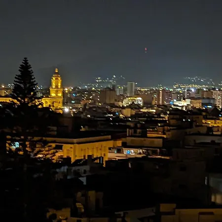 Victoria 2* Málaga